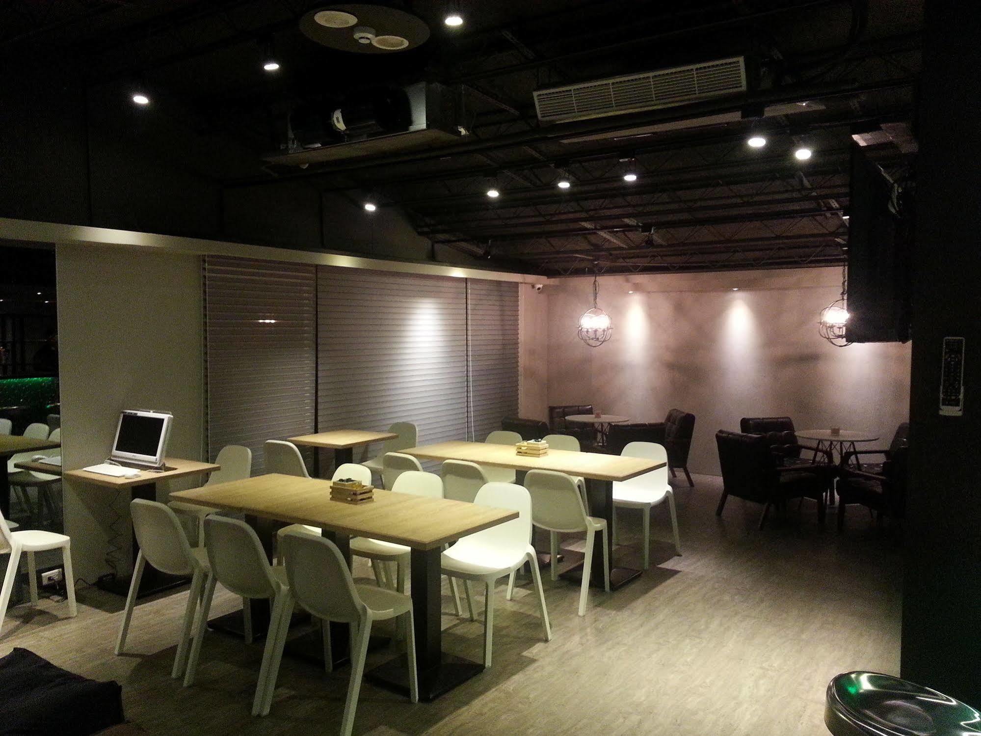 Next Taipei Hostel-Ximending Zewnętrze zdjęcie